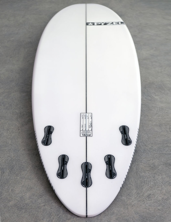 Pyzel Ghost surfboard 5ft 11 FCS II - White