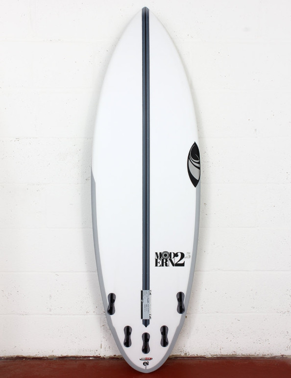 Sharp Eye Modern 2.5 Fusion E2 Surfboard 6ft 2 FCS II - White