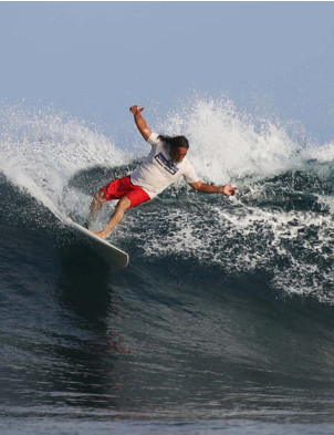 Maurice Cole RV Red Dingo Surfboard 7ft 2 Futures - White