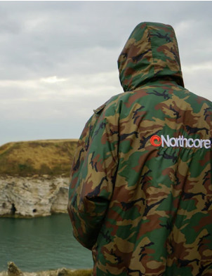 Northcore Beach Basha Sport Long Sleeve Chaging Robe - Camo