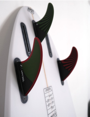 Futures Pyzel Honeycomb/Carbon Tri Fins Medium - Green/Red