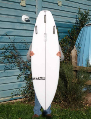 Pyzel Phantom surfboard 5ft 11 Futures - White