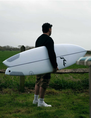 Rusty x Torq Tec Moby Fish Surfboard 6ft 8 Futures - White 
